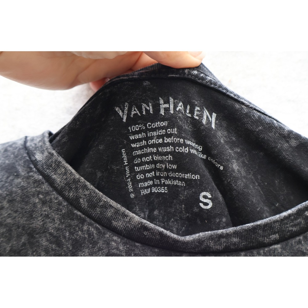 Van Halen 1984 Tour of the World Acid Wash Graphic T-Shirt Mens Small Black VH - Picture 5 of 6